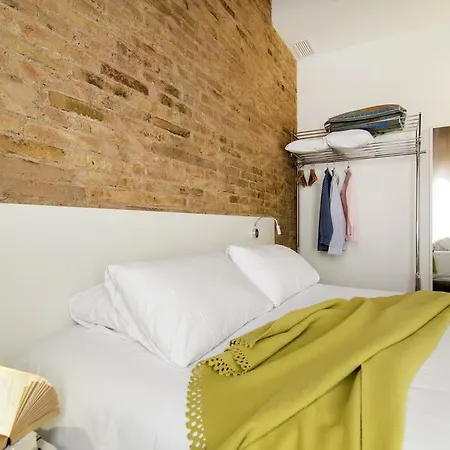 Happy People Sagrada Familia Apartment *