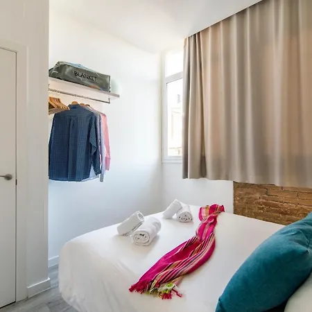 Happy People Sagrada Familia Apartment *